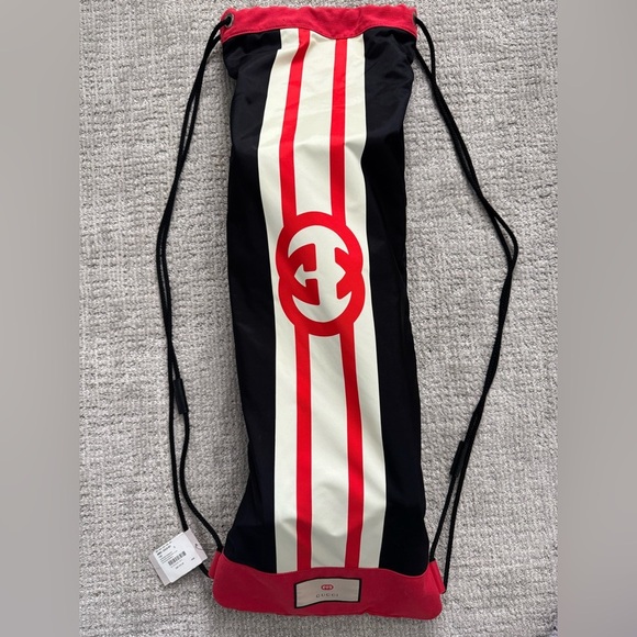 Gucci Interlocking GG Skateboard - Picture 2 of 14